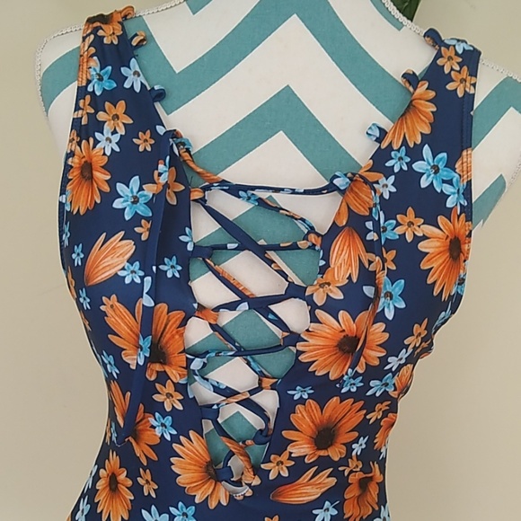 Bathing Suit | Size S - Picture 4 of 8